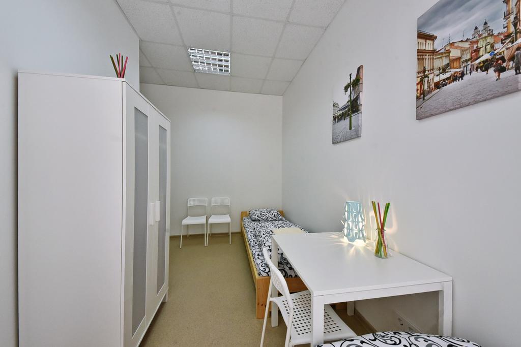Laisves Avenue Hostel "Easy Kaunas" Екстериор снимка