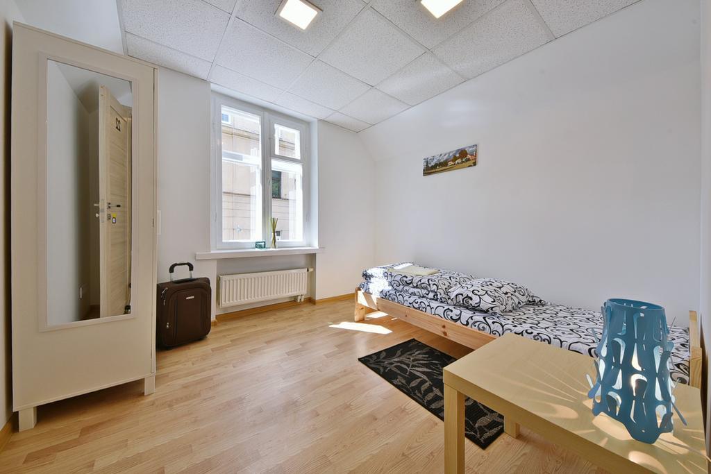 Laisves Avenue Hostel "Easy Kaunas" Екстериор снимка